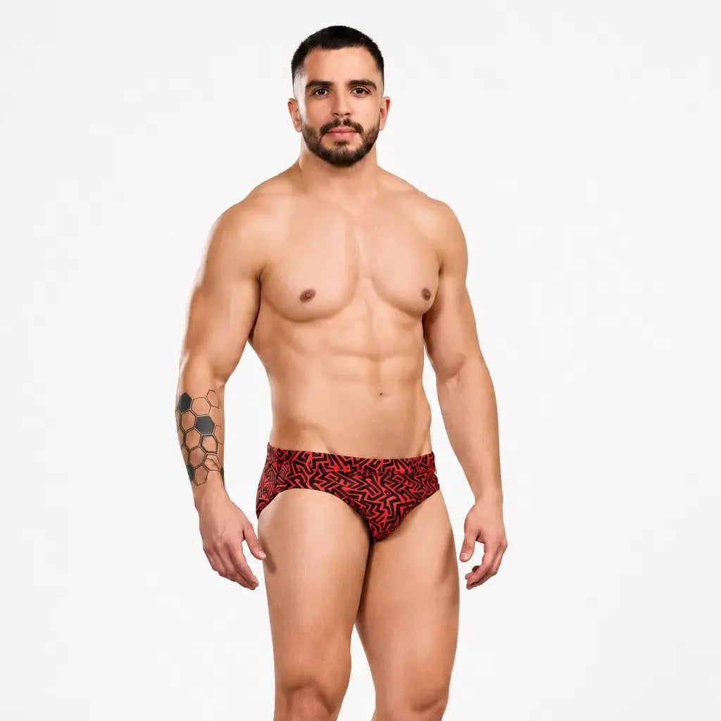 Brief Grecas Rojo, vista de perfil – EQUAL Swimwear, traje de baño para hombre