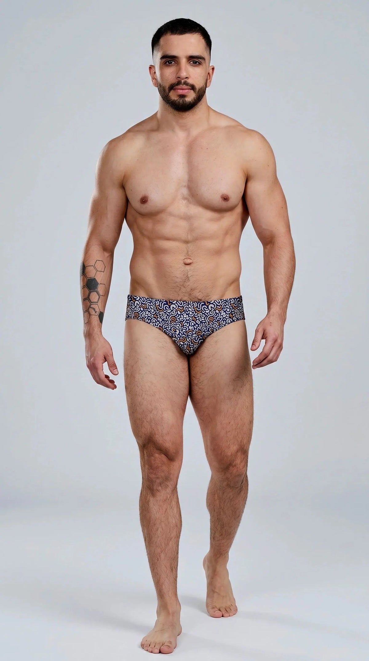 Brief Laberinto, vista frontal – EQUAL Swimwear, traje de baño para hombre