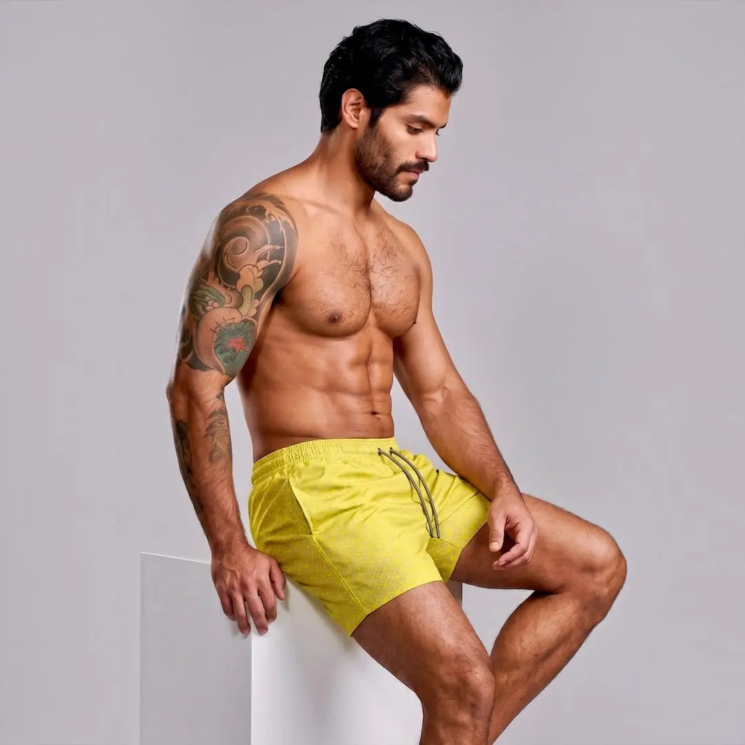 Short Cubos Amarillo