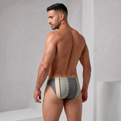 Bikini Shore Verde en modelo, vista trasera | Equal Swimwear