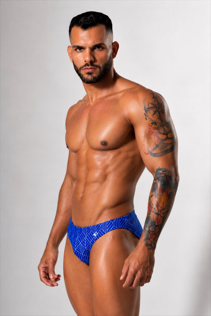 Bikini Geométrico Azul, vista de perfil con textura geométrica | Equal Swimwear
