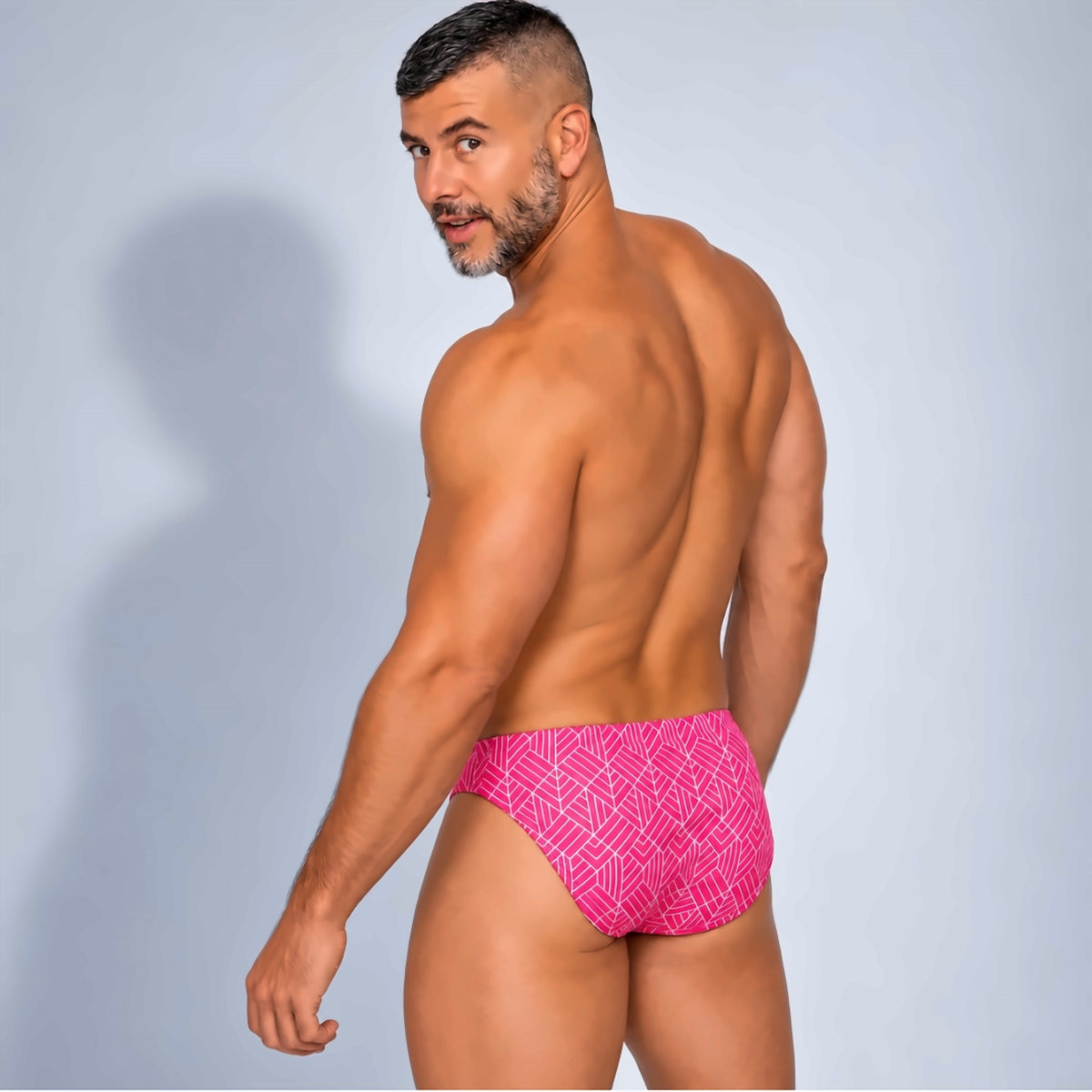 Bikini Geométrico Rosa hombre, vista trasera – EQUAL Swimwear