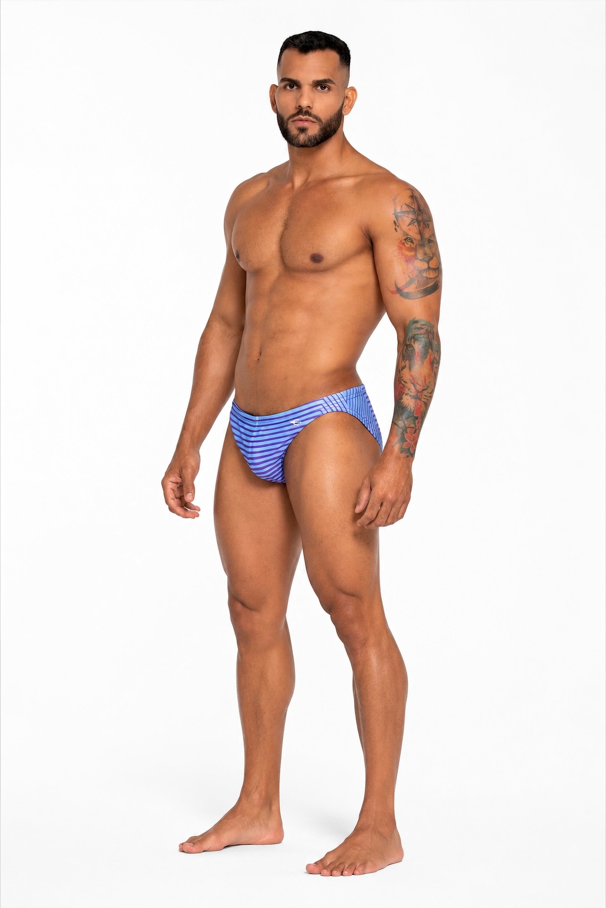 Bikini Lines Lila en modelo, vista de perfil | Equal Swimwear
