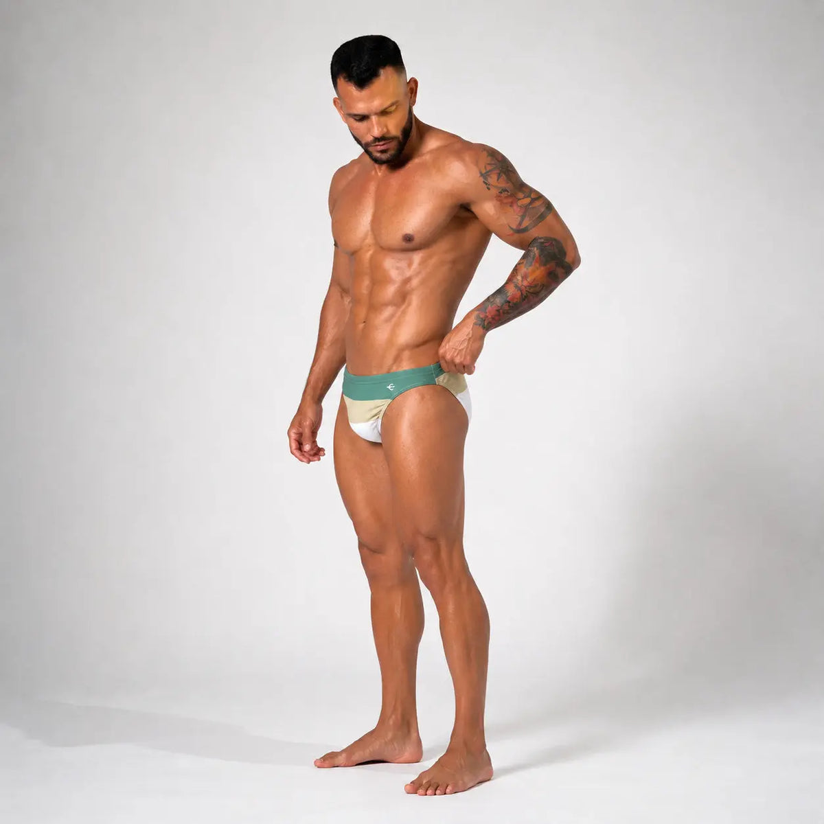 Bikini Tricolor Verde hombre, bikini premium deportivo de color block – EQUAL Swimwear