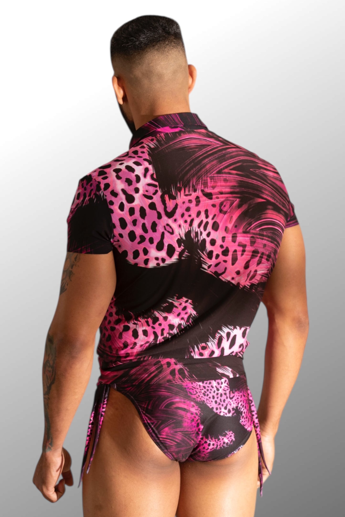 Equal Swimwear Bikini  y camisa Essence Fúcsia Cyber