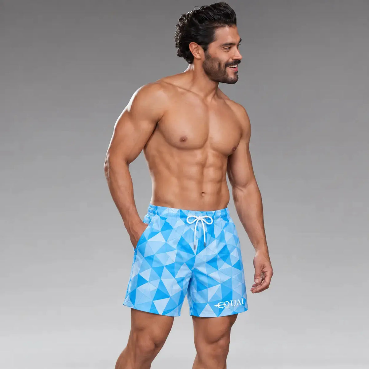 Short Prisma Azul Claro hombre, modelo de producto – EQUAL Swimwear