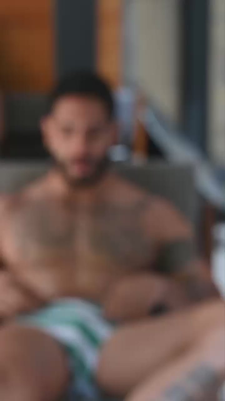 Brief Zig Zag en movimiento – Equal Swimwear, bañador para hombre resistente al cloro