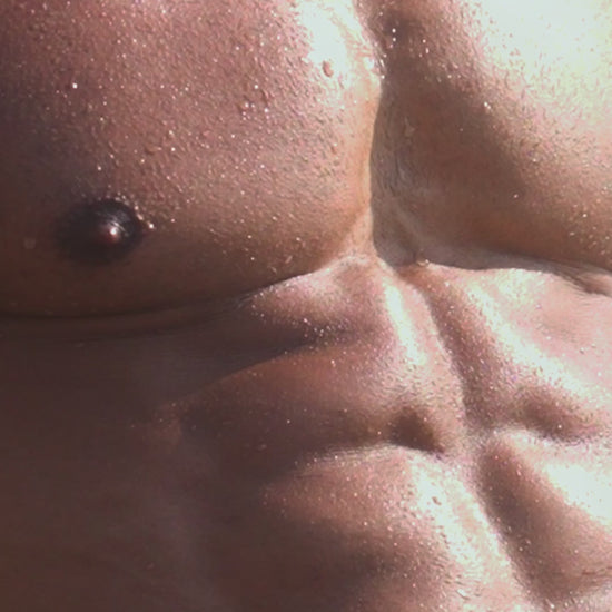 Video del Brief Lines, traje de baño para hombre con líneas a contraste – EQUAL Swimwear